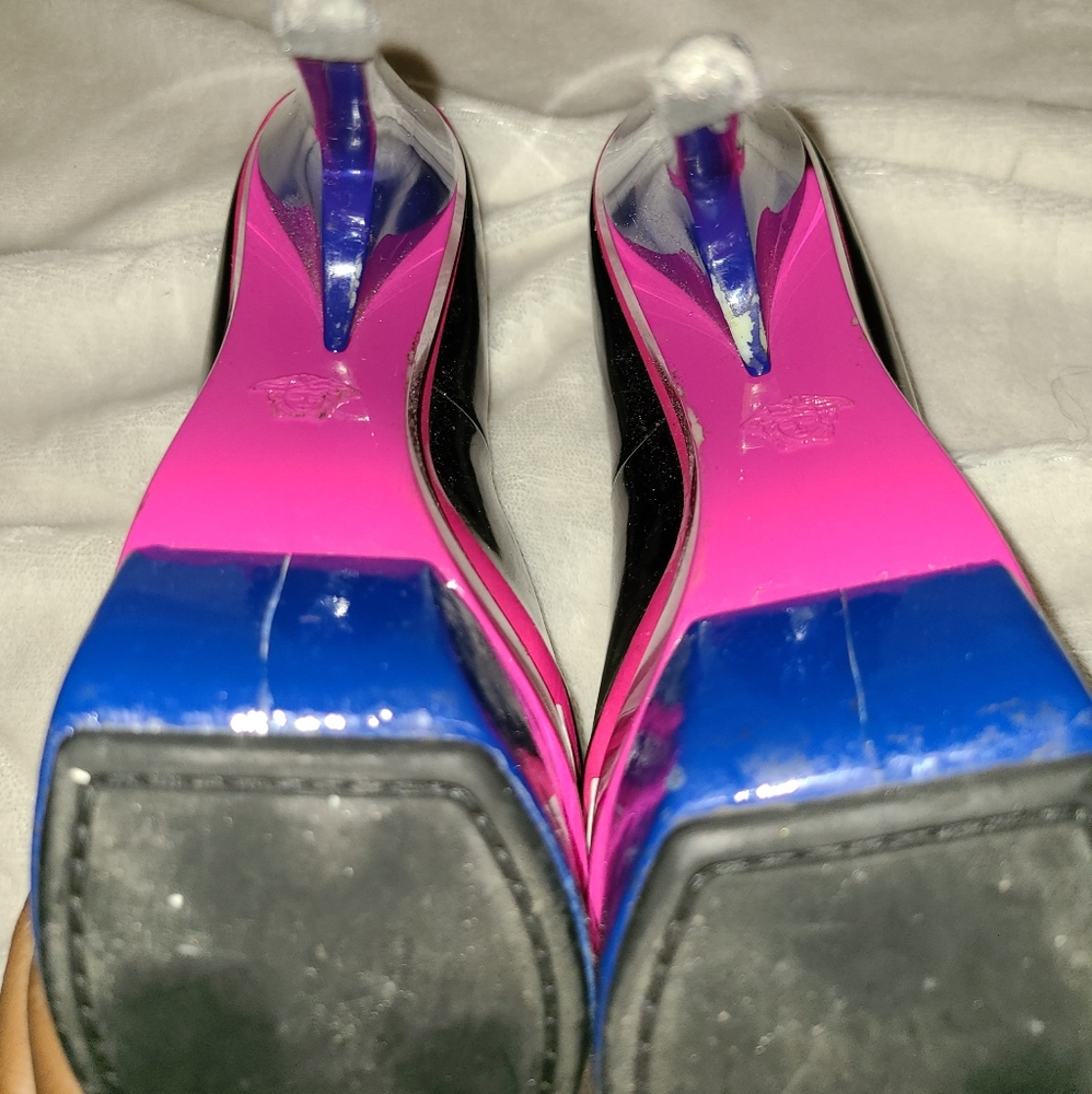 VERSACE Patent Leather Triple Platform - Picture 4 of 5
